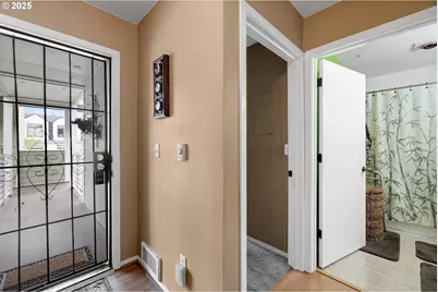 275 N Hayden Bay Dr #275, Portland, OR 97217 - Photo 8