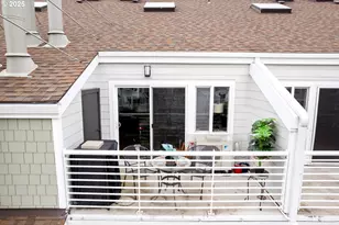 275 N Hayden Bay Dr, Portland, OR 97217 - Photo 20