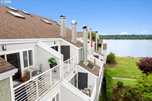 275 N Hayden Bay Dr, Portland, OR 97217 - Photo 4