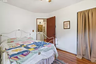 1014 SE 175th Pl, Portland, OR 97233 - Photo 16