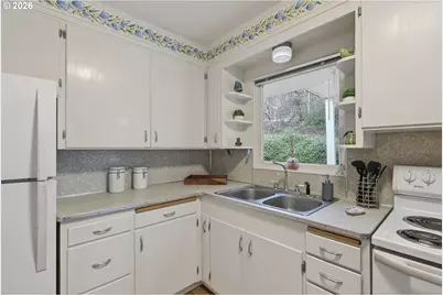 312 SE 2nd St, Winlock, WA 98596 - Photo 16