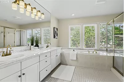 17622 Brookhurst Dr, Lake Oswego, OR 97034 - Photo 18