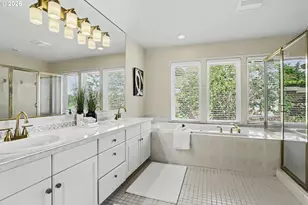 17622 Brookhurst Dr, Lake Oswego, OR 97034 - Photo 18