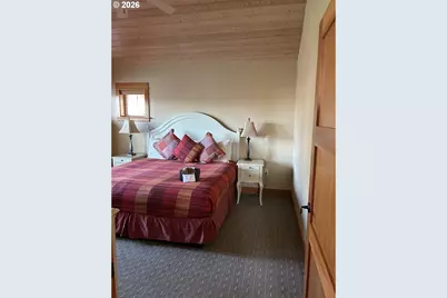 132 E Surfcrest Ave #C1-D, Cannon Beach, OR 97110 - Photo 6
