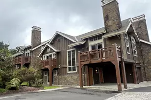 132 E Surfcrest Ave, Cannon Beach, OR 97110 - Photo 2