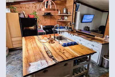 8790 NW Kinglet St, Seal Rock, OR 97376 - Photo 10