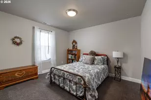 450 NE Oak Ct, Redmond, OR 97756 - Photo 14