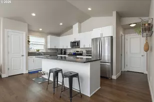 450 NE Oak Ct, Redmond, OR 97756 - Photo 10