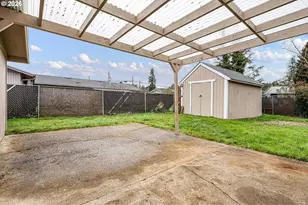 1760 Bryant Ave, Cottage Grove, OR 97424 - Photo 30