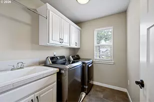 3237 Timberline Dr, Eugene, OR 97405 - Photo 30
