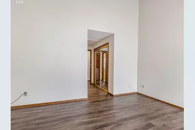 2905 SW Redfern Pl, Gresham, OR 97080 - Photo 10