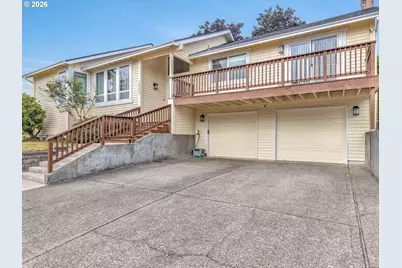 2905 SW Redfern Pl, Gresham, OR 97080 - Photo 2