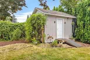 2905 SW Redfern Pl, Gresham, OR 97080 - Photo 40