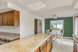 2905 SW Redfern Pl, Gresham, OR 97080 - Photo 16