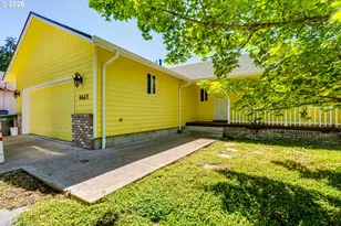 4665 Holly St, Springfield, OR 97478 - Photo 4