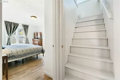 12107 SE Kelly St, Portland, OR 97266 - Photo 22