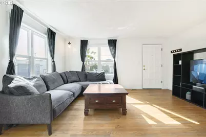 12107 SE Kelly St, Portland, OR 97266 - Photo 4