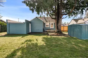 12107 SE Kelly St, Portland, OR 97266 - Photo 30