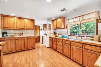 89713 Upper Johnson Creek Rd, Walterville, OR 97489 - Photo 16