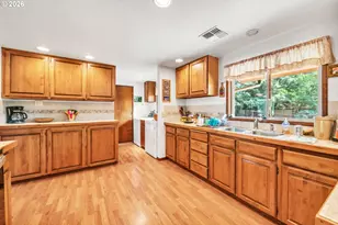 89713 Upper Johnson Crk Rd, Walterville, OR 97489 - Photo 16
