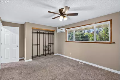 24105 SE Williams Pl, Damascus, OR 97089 - Photo 10
