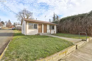 1013 Clark St, Wasco, OR 97065 - Photo 1