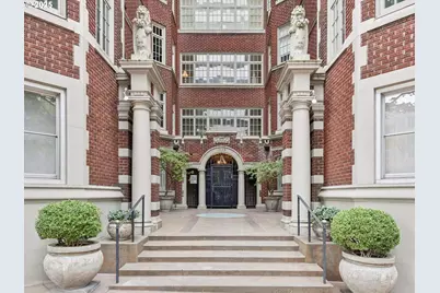 1209 SW 6th Ave #701, Portland, OR 97204 - Photo 2