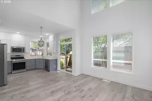 18556 SW Muirfield St, Beaverton, OR 97003 - Photo 8