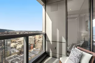 550 SW 10th Ave, Portland, OR 97205 - Photo 18