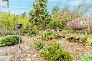 16442 SE High Meadow Loop, Portland, OR 97236 - Photo 40