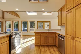 1060 NE 7th Dr, Newport, OR 97365 - Photo 16