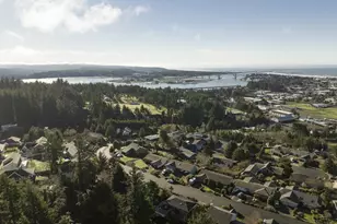 1060 NE 7th Dr, Newport, OR 97365 - Photo 48