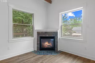 71 NE Graham St, Portland, OR 97212 - Photo 8