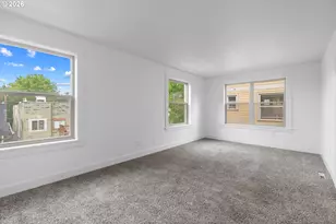 71 NE Graham St, Portland, OR 97212 - Photo 16
