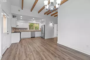 71 NE Graham St, Portland, OR 97212 - Photo 18