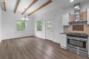 71 NE Graham St, Portland, OR 97212 - Photo 14