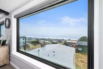 2035 NE 66th St, Lincoln City, OR 97367 - Photo 16
