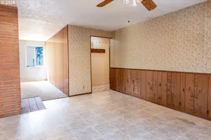 425 SW Laurel St, Junction City, OR 97448 - Photo 10