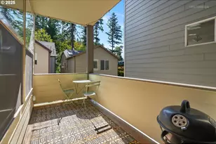 9172 SW Soprano Ln, Portland, OR 97225 - Photo 8