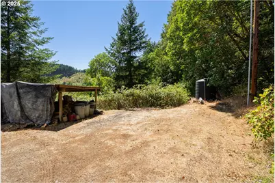 670 Old Homestead Rd, Oakland, OR 97462 - Photo 42