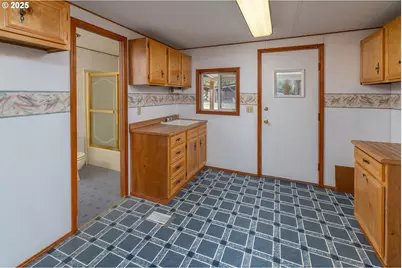 52128 Stearns Rd, La Pine, OR 97739 - Photo 20