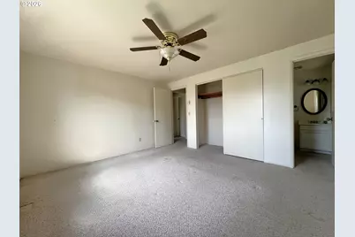620 S Wasson St, Coos Bay, OR 97420 - Photo 8