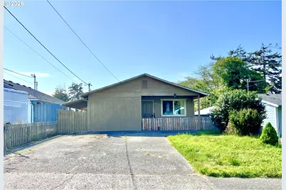 620 S Wasson St, Coos Bay, OR 97420 - Photo 1