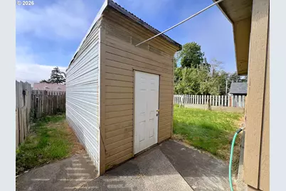 620 S Wasson St, Coos Bay, OR 97420 - Photo 22