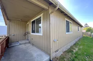 620 S Wasson St, Coos Bay, OR 97420 - Photo 26