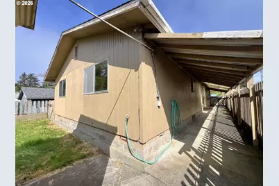 620 S Wasson St, Coos Bay, OR 97420 - Photo 16