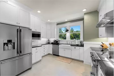 363 S Empire Blvd, Coos Bay, OR 97420 - Photo 22