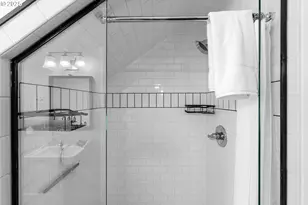 363 S Empire Blvd, Coos Bay, OR 97420 - Photo 34