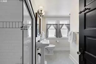 363 S Empire Blvd, Coos Bay, OR 97420 - Photo 38