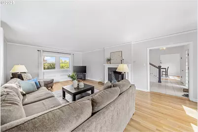 6026 NE 57th Ave, Portland, OR 97218 - Photo 6